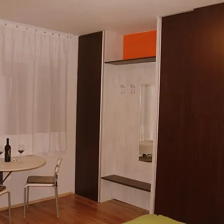 Apartman Studio Fuart Stinjan